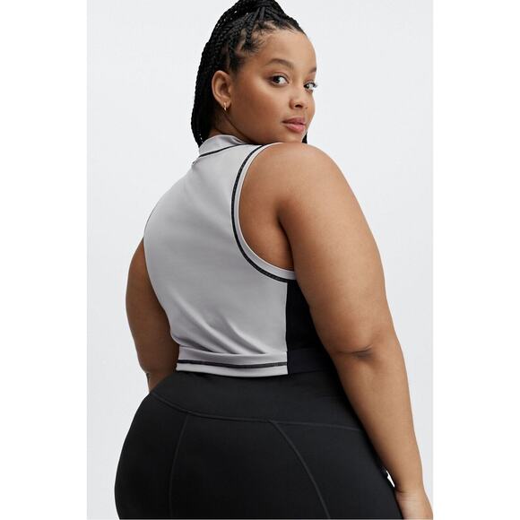 Fabletics Size 1X Giana Mock Neck Tank, White/Grey, Fitted, New $64.95 - Picture 2 of 12